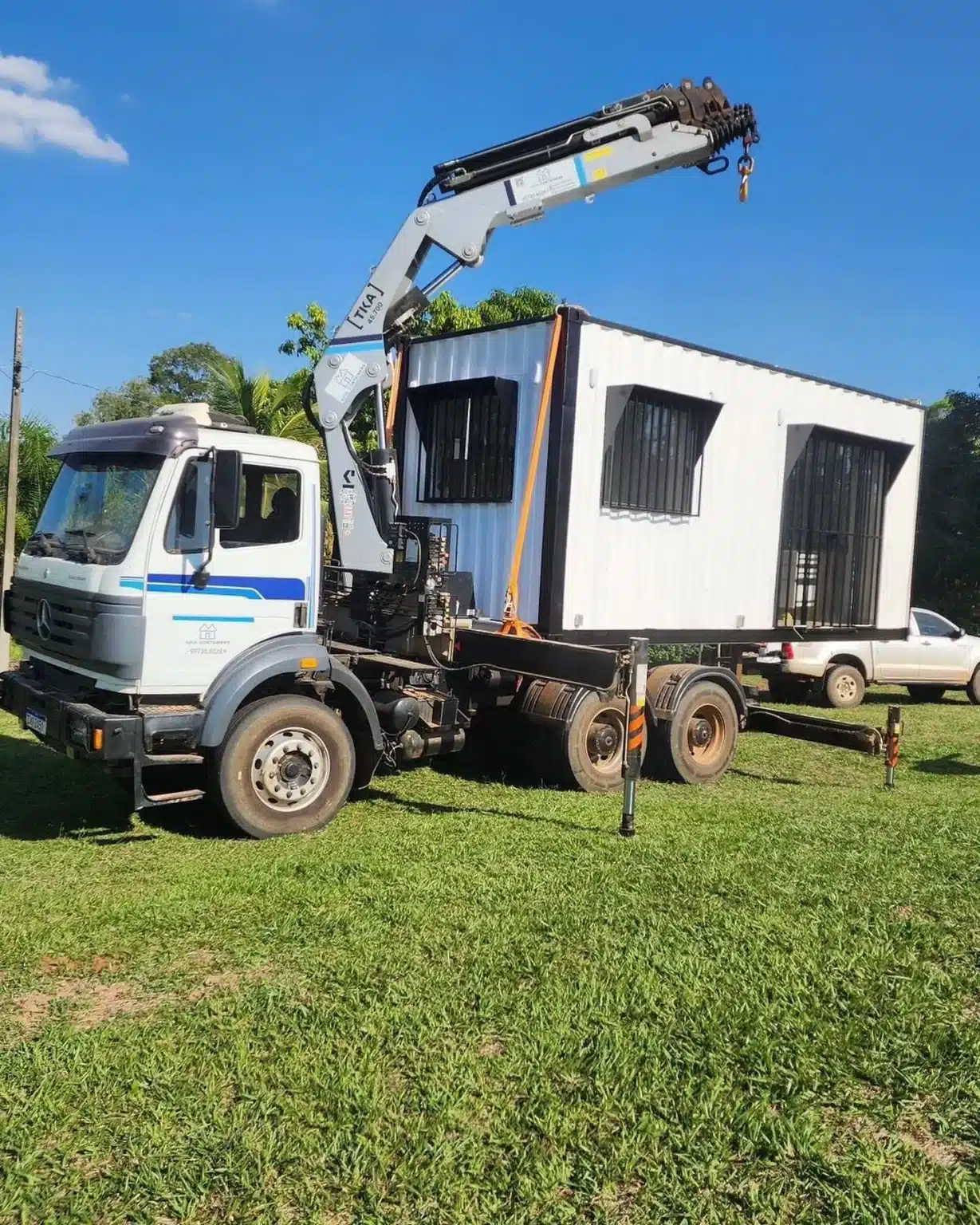 Custom 20ft Shipping Container Home With Water Tank - Image 2