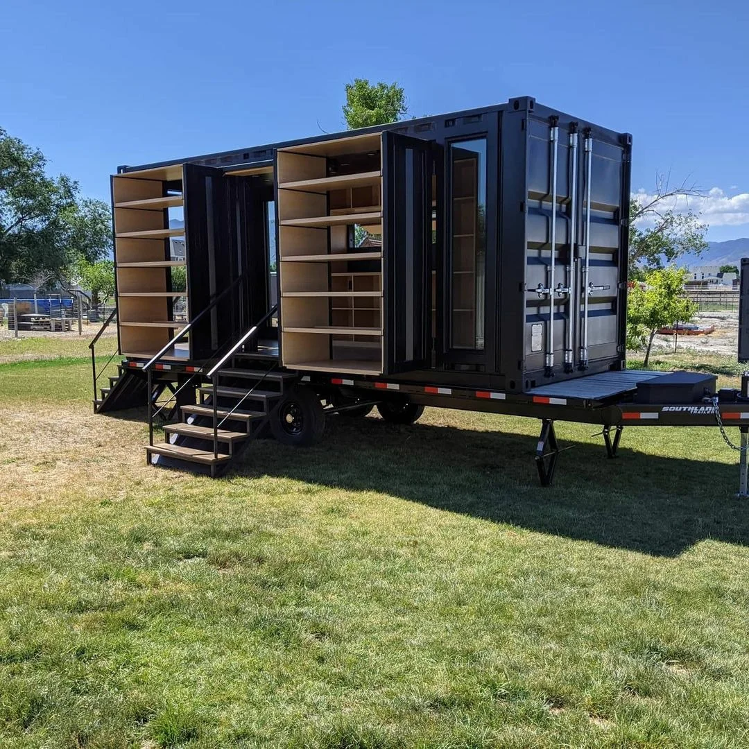 Custom 20ft Shipping Shopping Container on Wheels - Image 7