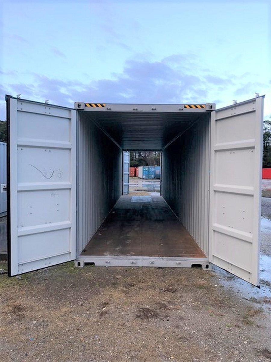 New 40ft Double Door High Cube Shipping Container in Omaha, Nebraska - Image 2