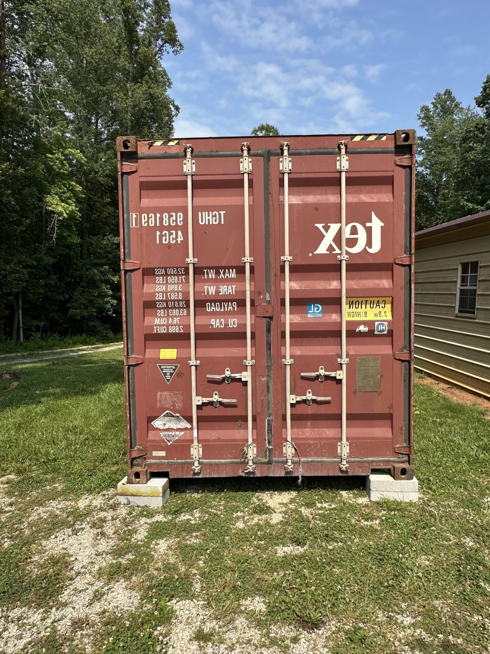 Used 40ft High Cube Shipping Container in St. Louis, Missouri - Image 5