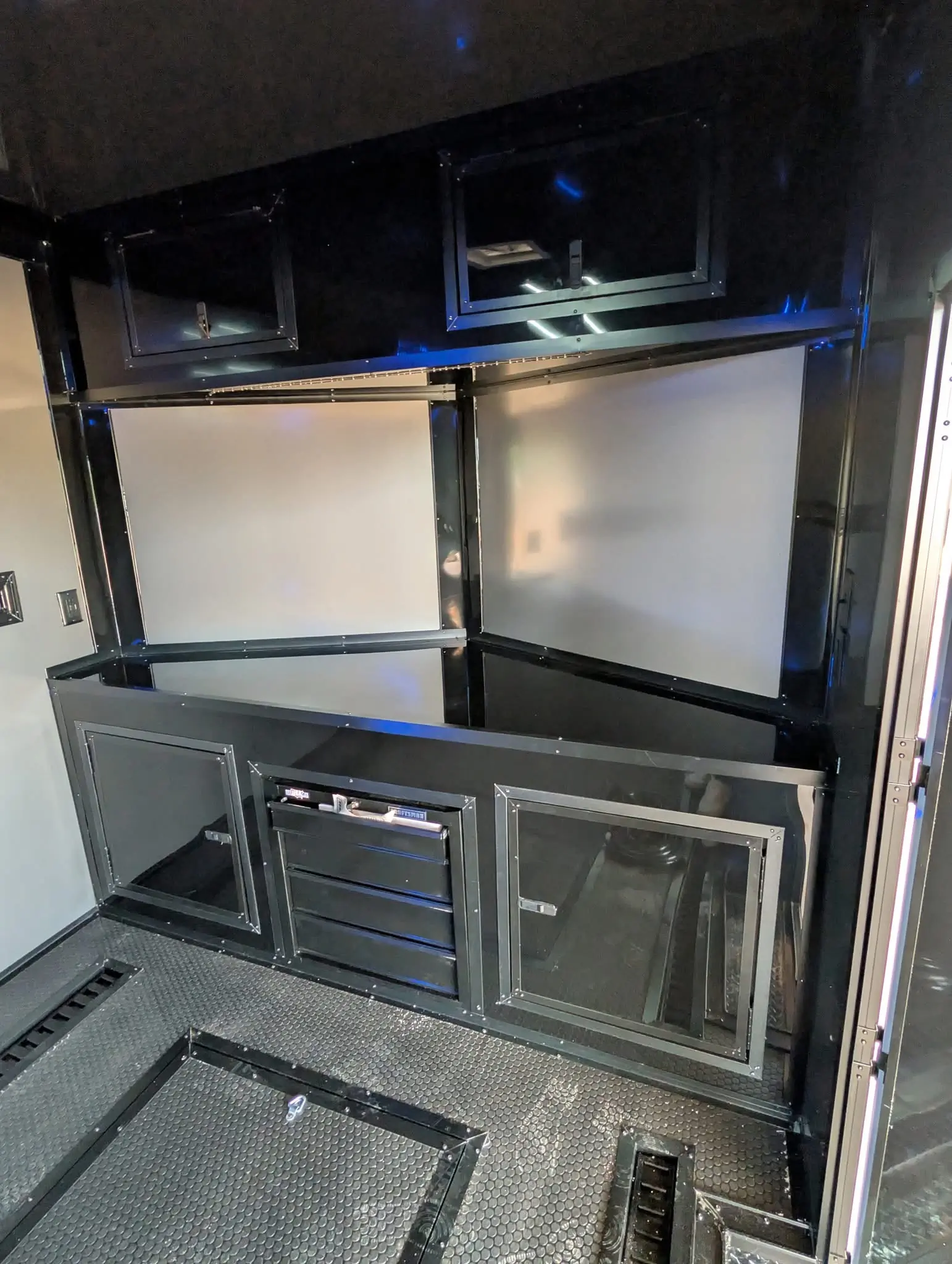 8.5x28TA3 Coast to Coast Black Blackout Race Trailer for Sale - Image 6