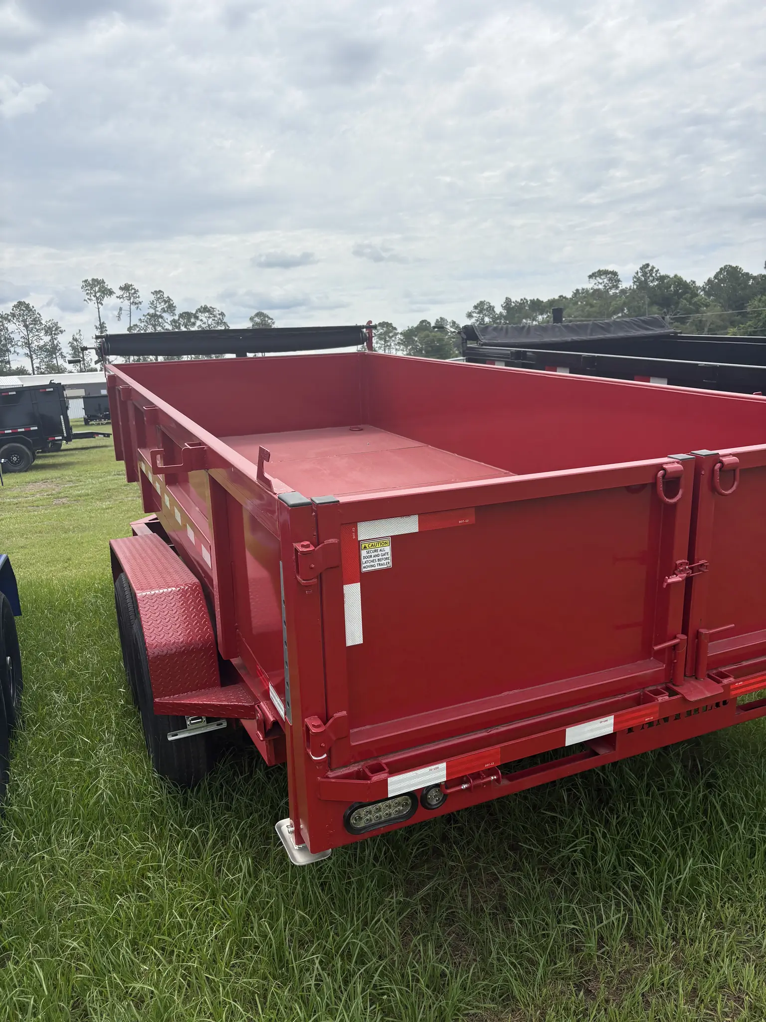 7x16TA2 Panther Cargo Dump Trailer Red - Image 3