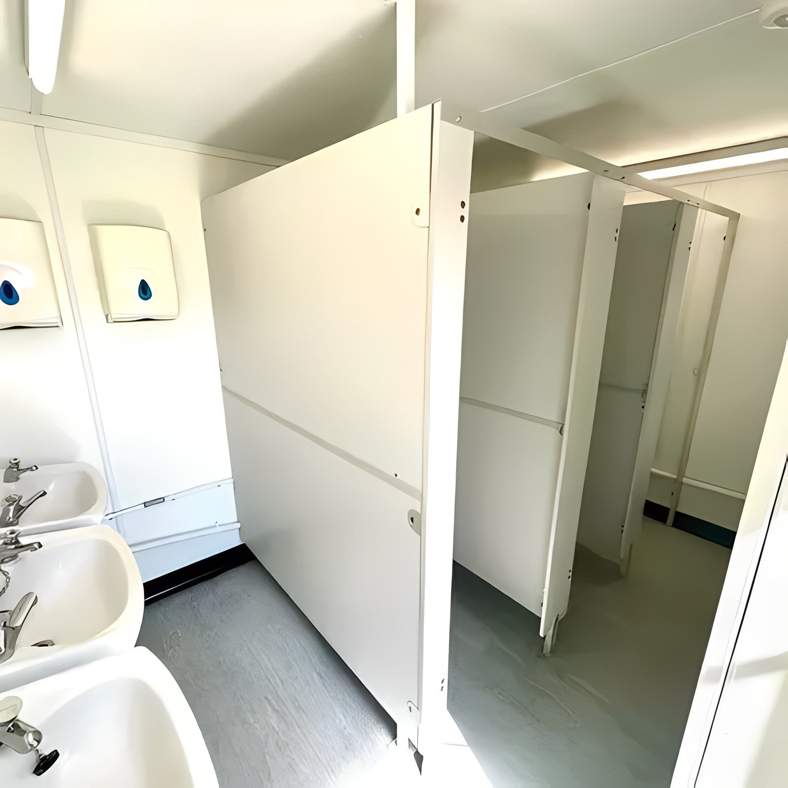 16ft x 9ft Anti-Vandal Portable Toilet Block - 3+1 Steel Welfare Unit - Image 3