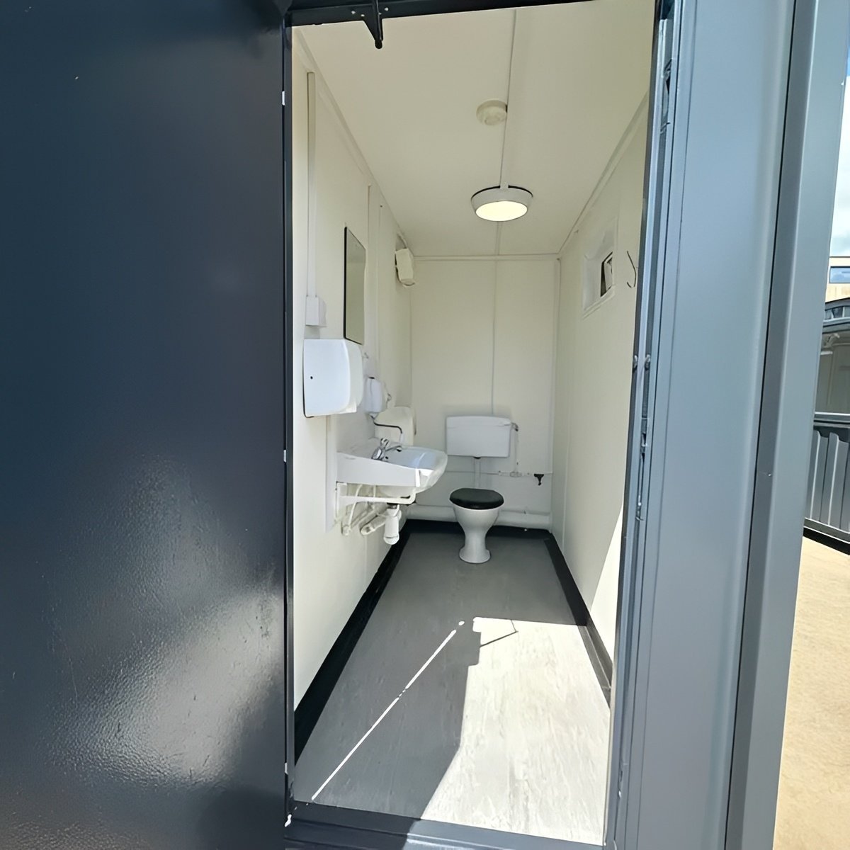 16ft x 9ft Anti-Vandal Portable Toilet Block - 3+1 Steel Welfare Unit - Image 4