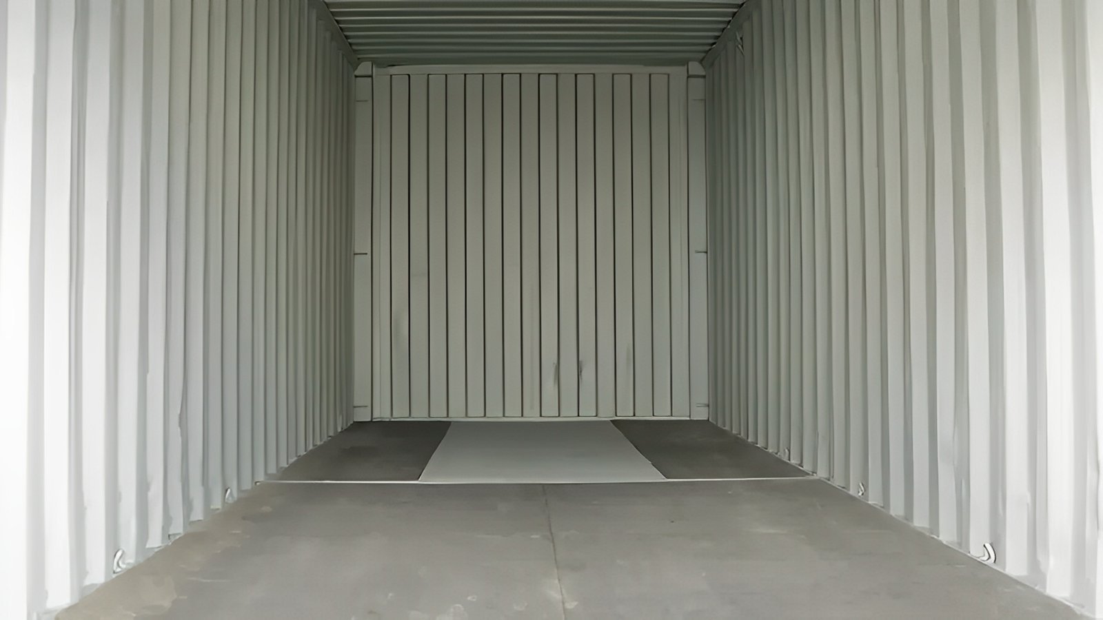 24ft Storage Container With Roll Up Door - Image 5