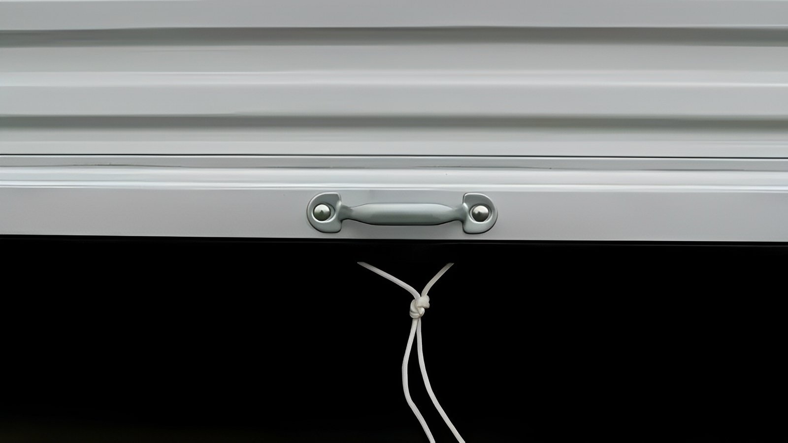 24ft Storage Container With Roll Up Door - Image 6