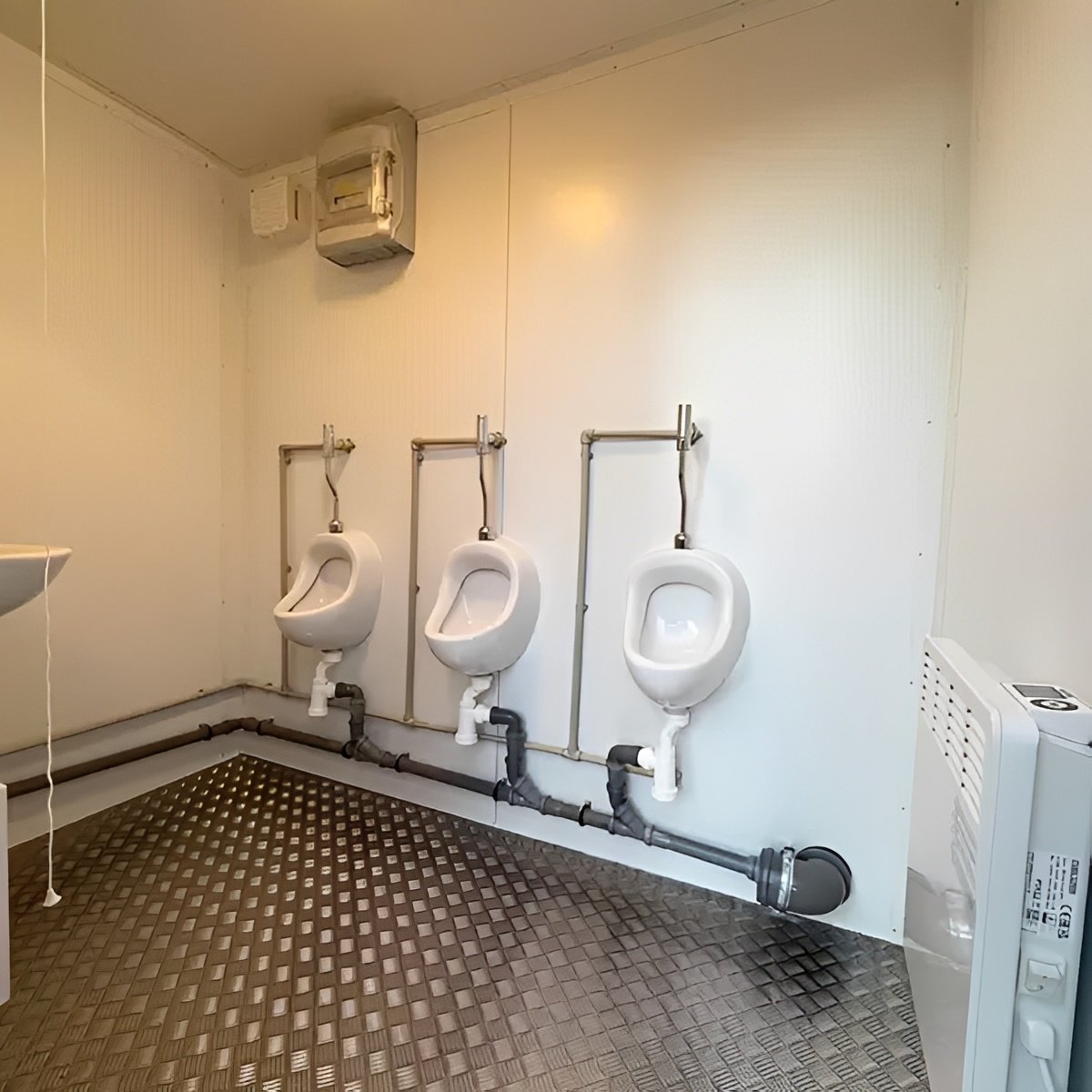 8ft x 5ft Triple Urinal Portable Toilet Block - Image 5