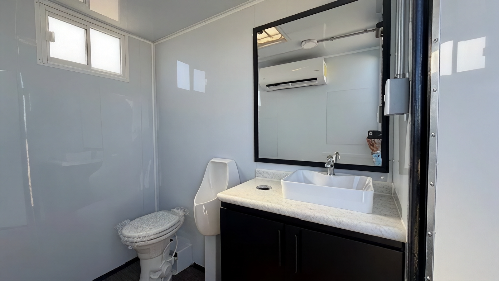Upscale 2 Stall Portable Restroom Trailer 7ft x 14ft with A/C - Image 7